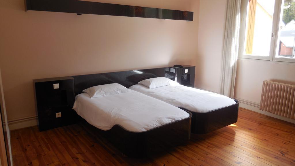 פונט-דה-סאלארס Logis Hotel Restaurant Des Voyageurs חדר תמונה