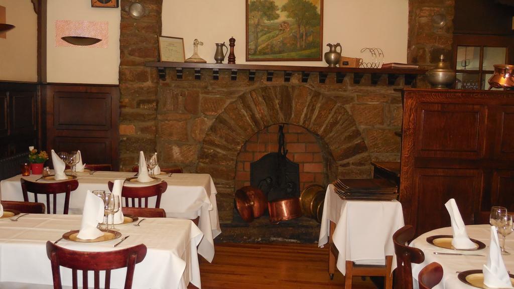 פונט-דה-סאלארס Logis Hotel Restaurant Des Voyageurs מראה חיצוני תמונה