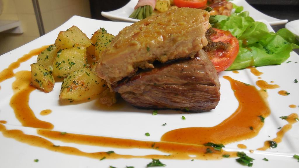 פונט-דה-סאלארס Logis Hotel Restaurant Des Voyageurs מראה חיצוני תמונה