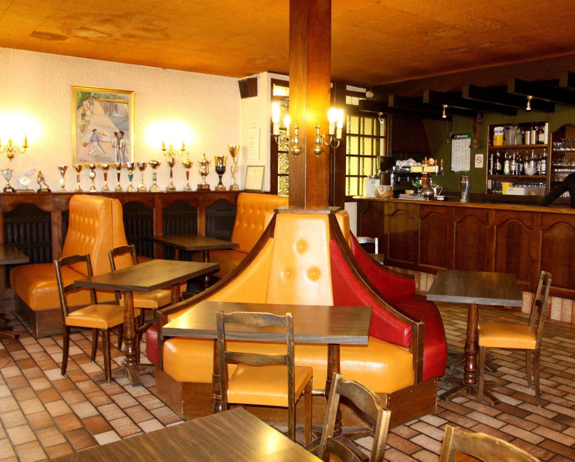 פונט-דה-סאלארס Logis Hotel Restaurant Des Voyageurs מראה חיצוני תמונה