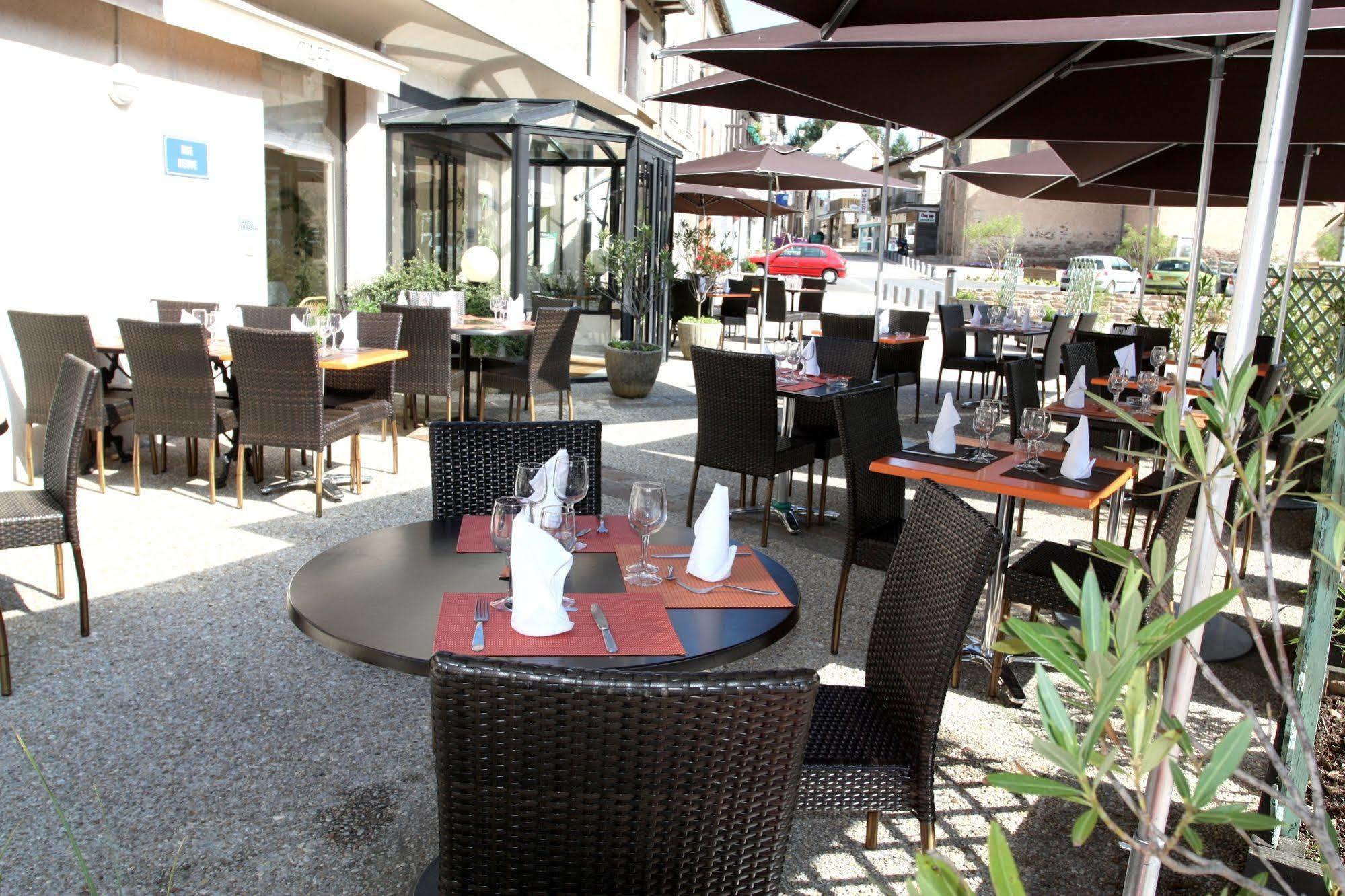 פונט-דה-סאלארס Logis Hotel Restaurant Des Voyageurs מראה חיצוני תמונה