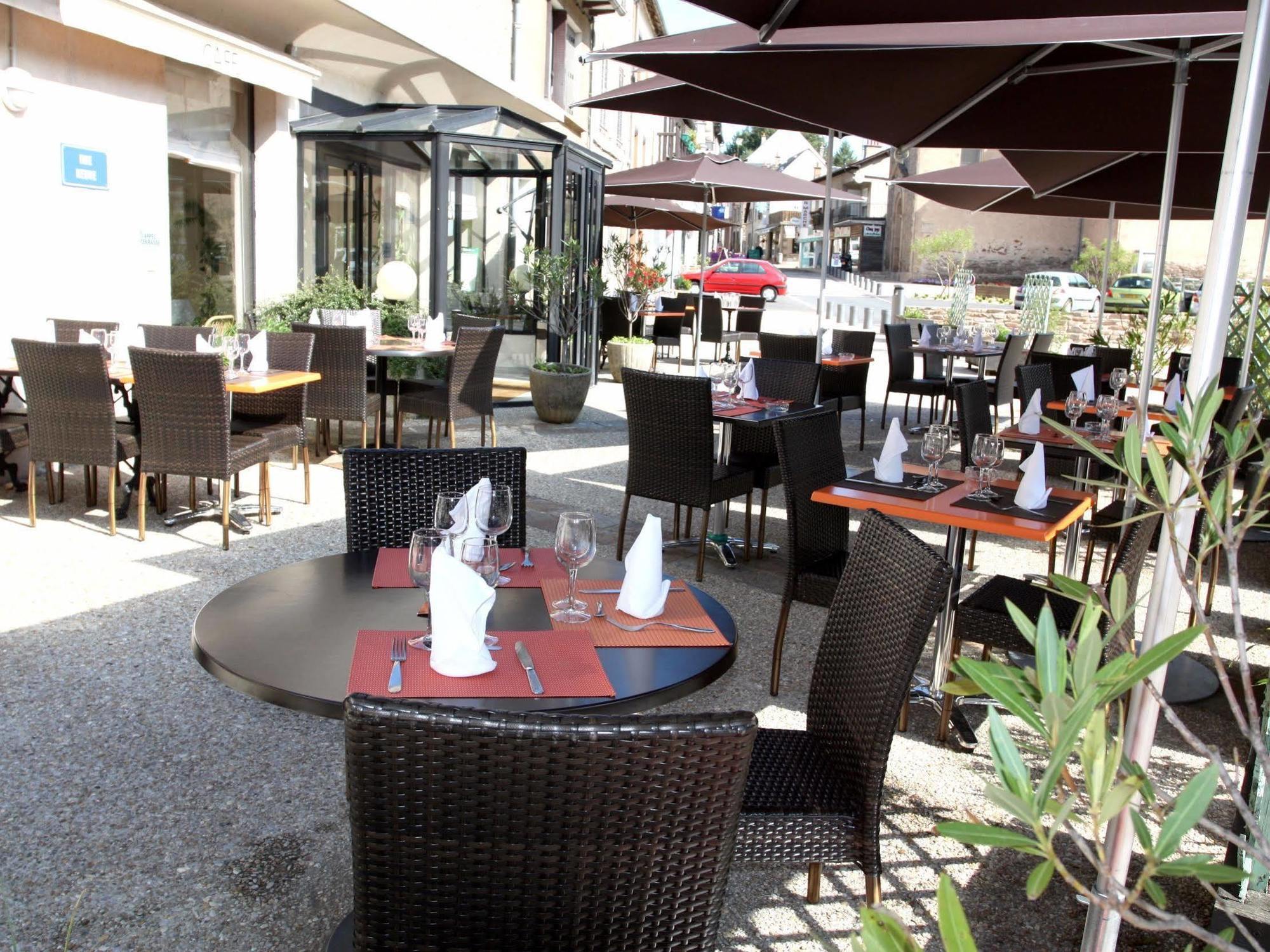 פונט-דה-סאלארס Logis Hotel Restaurant Des Voyageurs מראה חיצוני תמונה